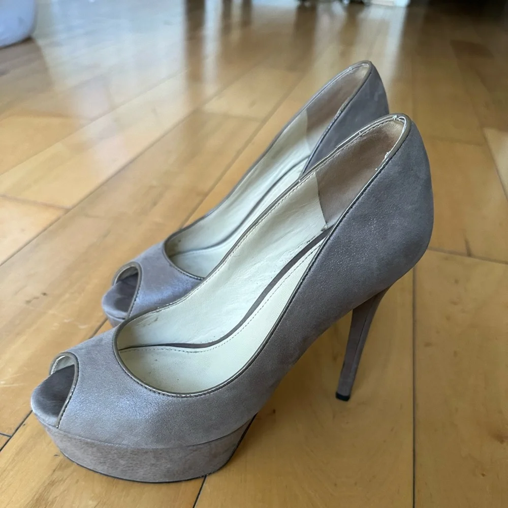 Shoes - Picture 2 of 5